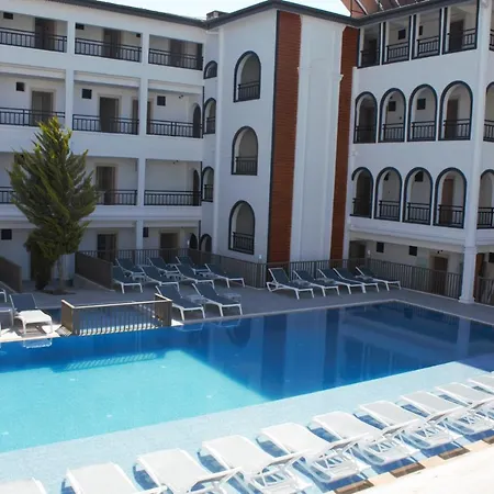 Akalia Suite Hotel & Spa ホテル シダ