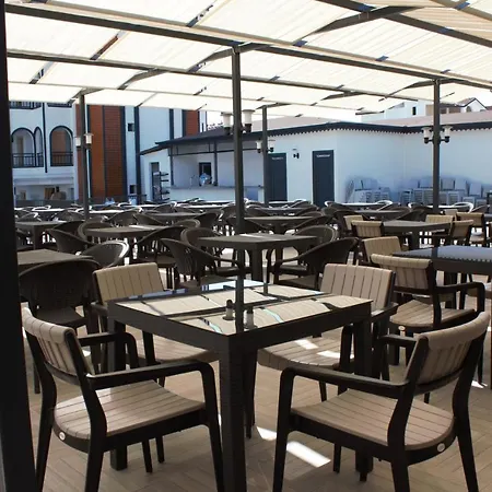 Akalia Suite Hotel & Spa